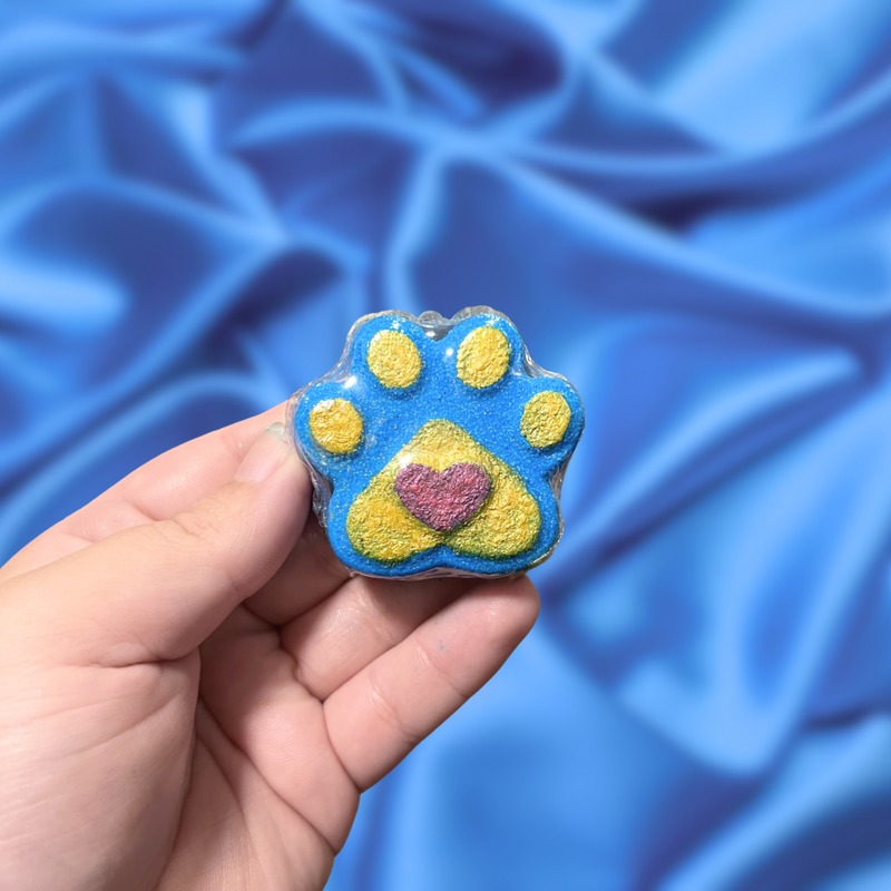 Paw with Heart Mini Bath Bomb